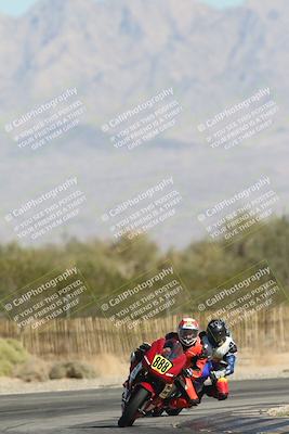 media/Oct-30-2025-Racers Edge (Thu) [[dabbdaf680]]/3-B Group/Session 2 Turn 2/